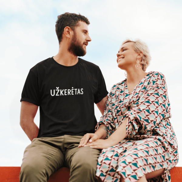 Vyriški marškinėliai „Užkerėtas" – nuotrauka 1