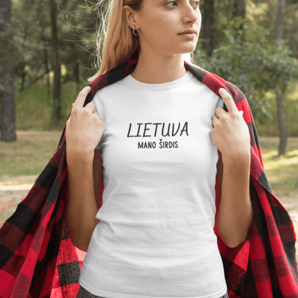 Moteriški marškinėliai „Lietuva mano širdis" – Balta