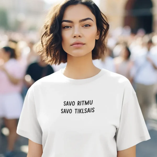 Moteriški marškinėliai „Savo ritmu" – Balta