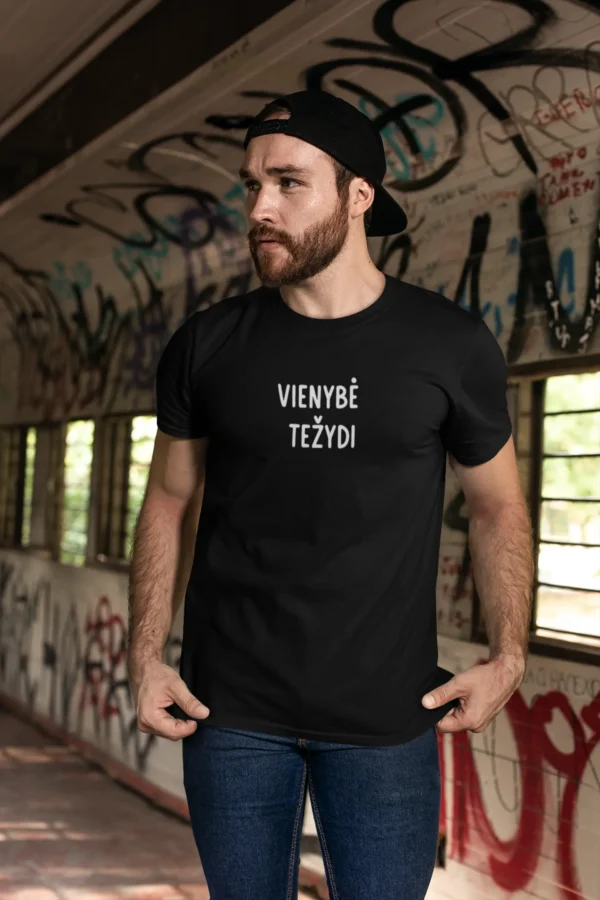 Vienybė težydi